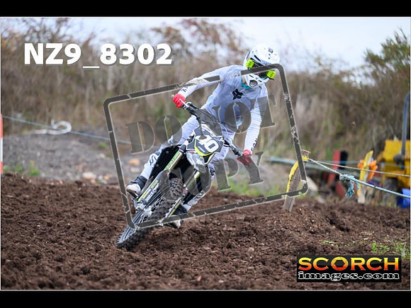 Experts-008