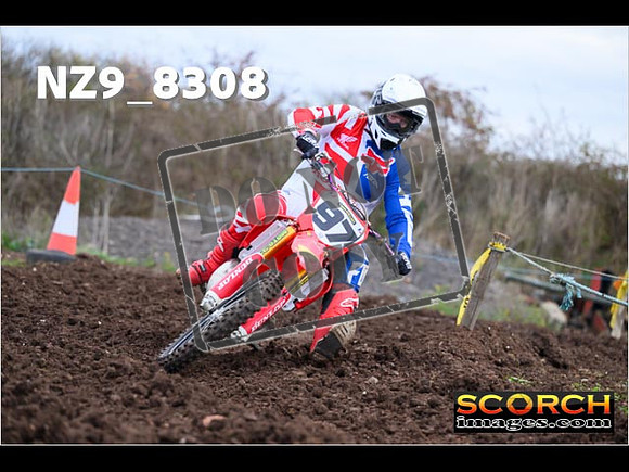 Experts-014