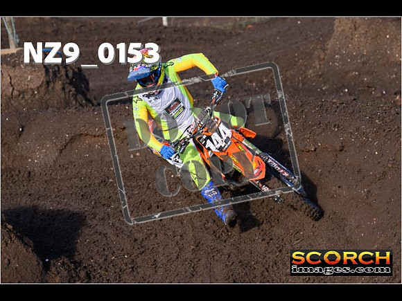 Experts-070