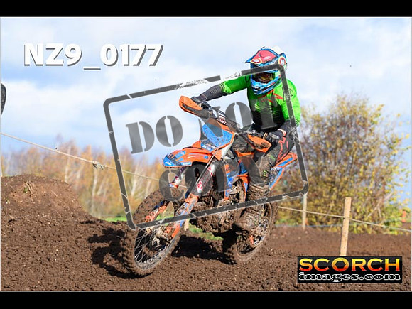 Experts-092