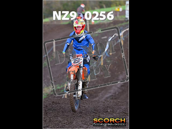 Inters-072