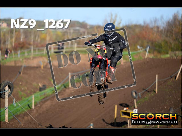 Experts-078