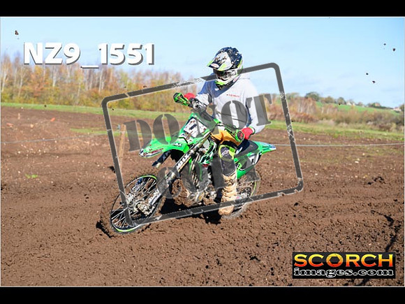 IntersGreenOrange-089