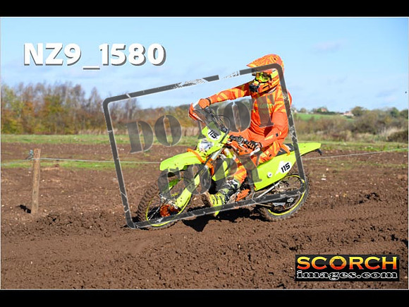 IntersGreenOrange-117