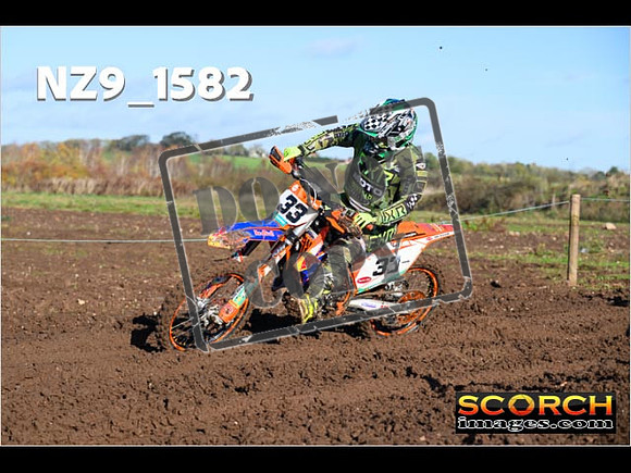 IntersGreenOrange-119