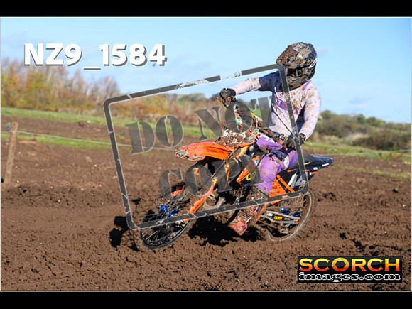 IntersGreenOrange-121