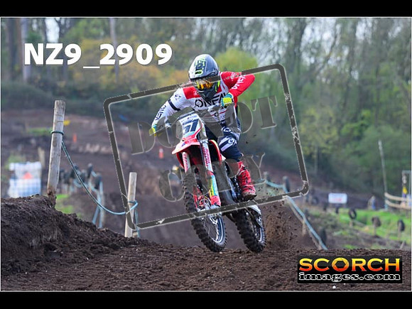 Thur06Nov-014