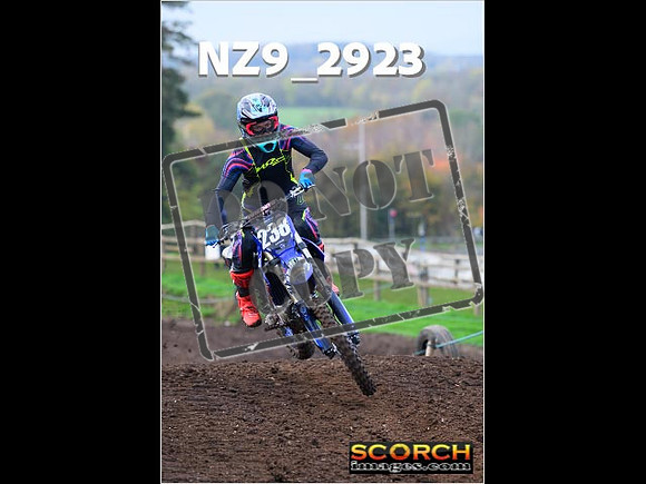 Thur06Nov-026