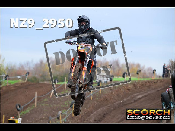 Thur06Nov-051