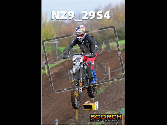 Thur06Nov-055