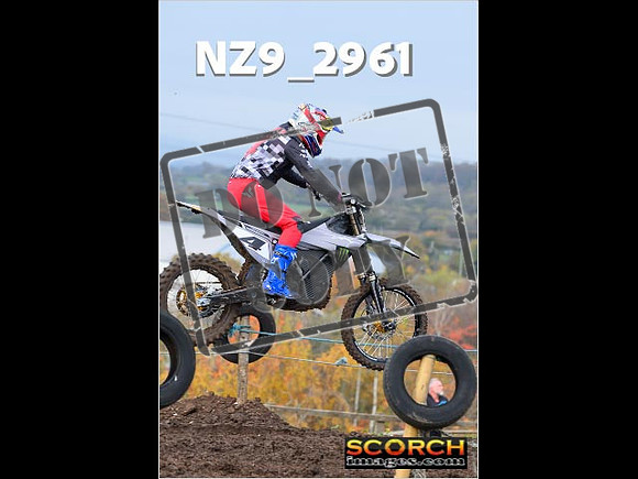 Thur06Nov-062