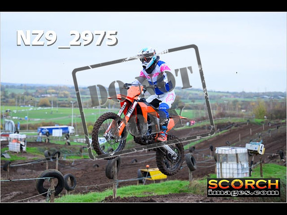 Thur06Nov-075