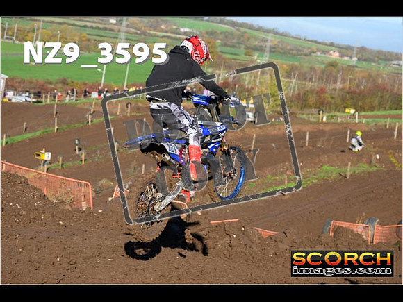 Experts-053