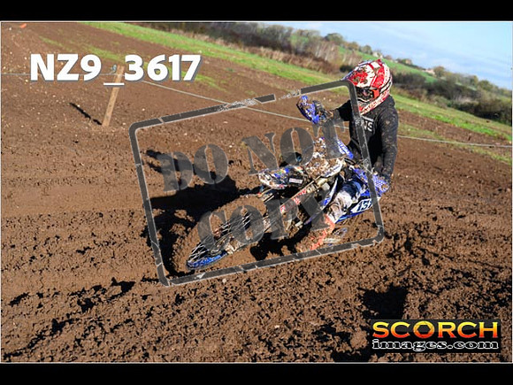 Experts-074