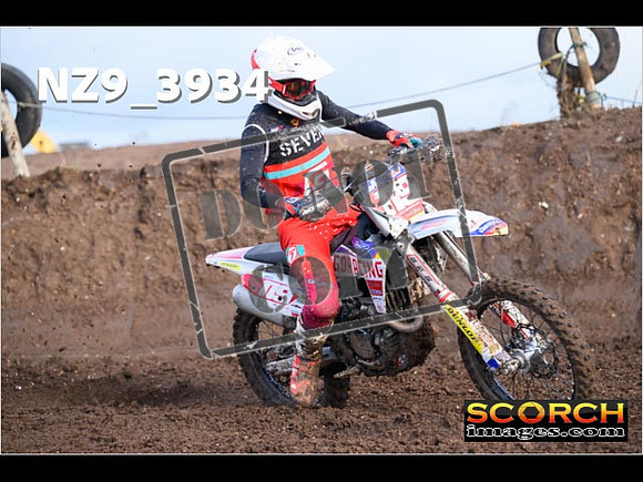 Experts-092