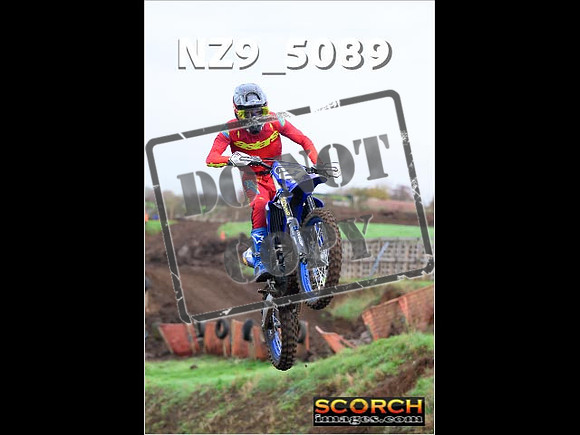 Experts-060