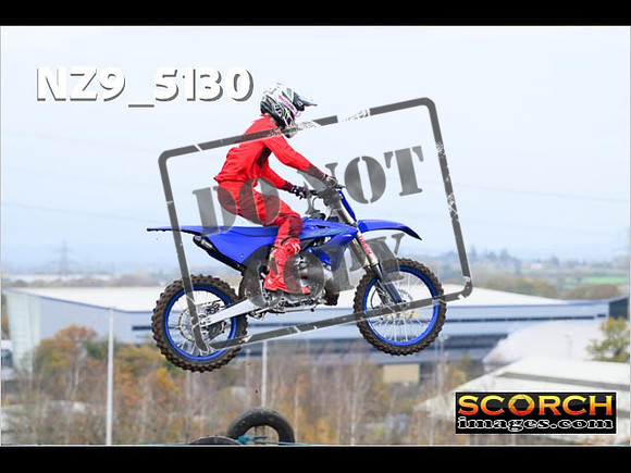 Experts-098