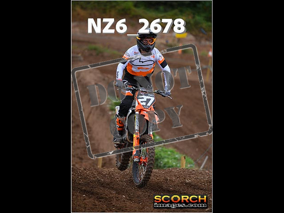 Experts-072