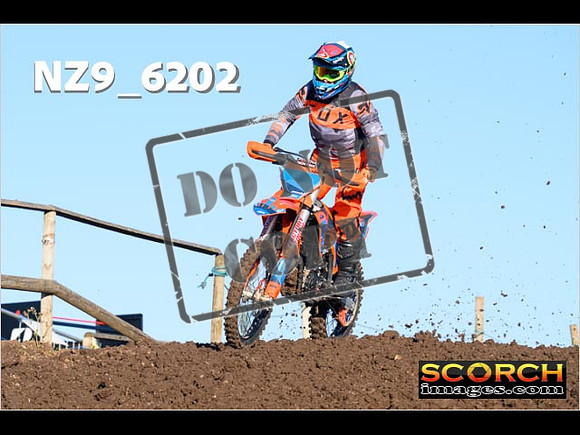 Thur20Nov-004