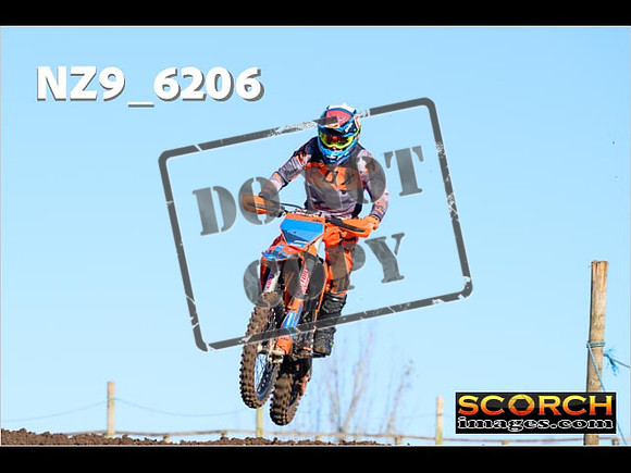 Thur20Nov-008