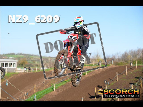 Thur20Nov-011