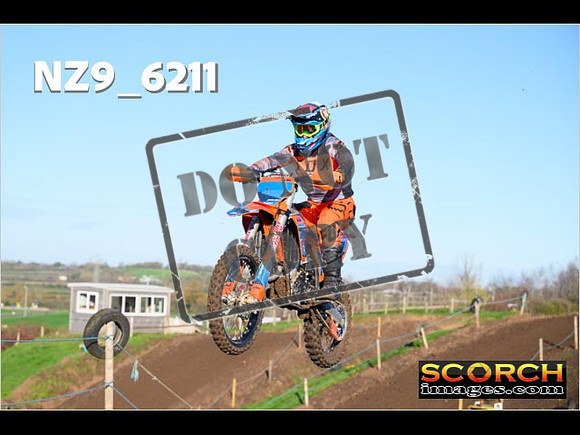 Thur20Nov-013
