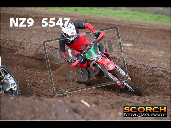 Experts-056