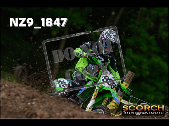 Experts-067