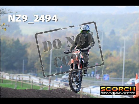 Experts-084