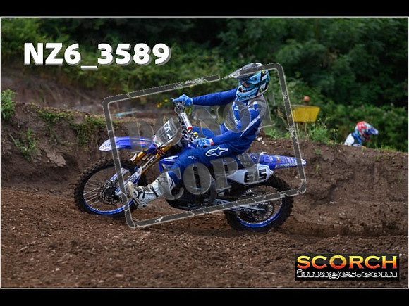 Experts-016