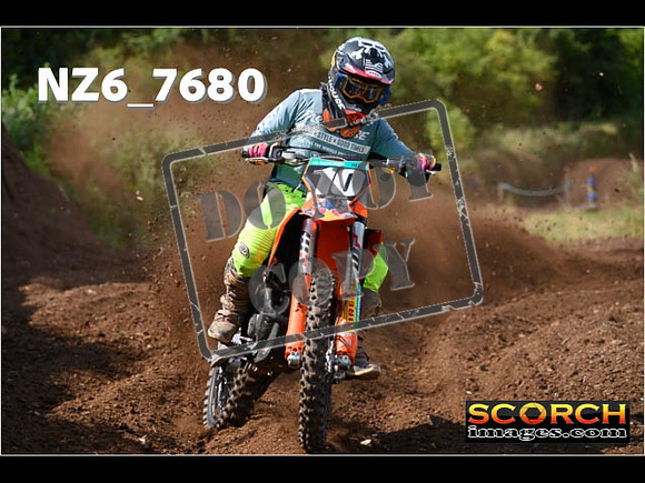 Experts-060
