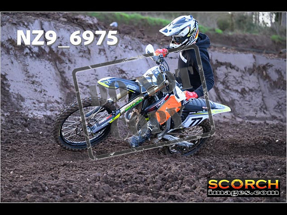 Experts-088