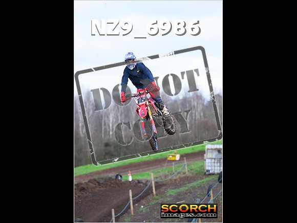 Experts-098