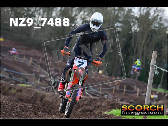 Experts-125