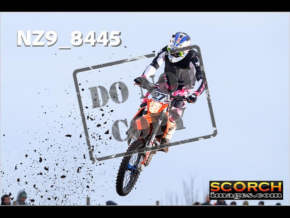 Experts-026
