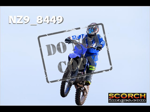 Experts-030