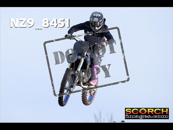 Experts-032