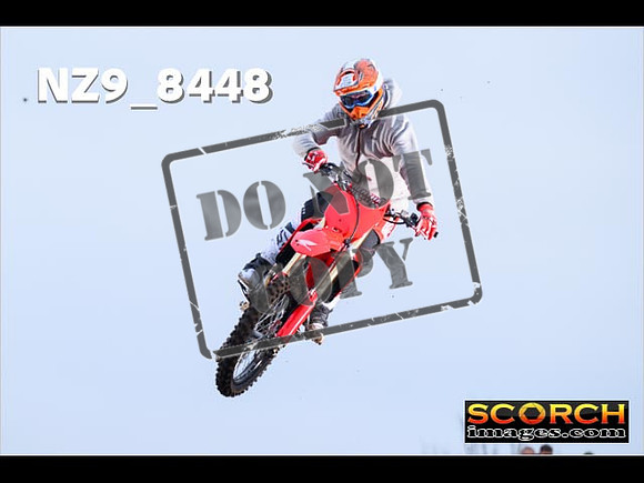 Experts-029