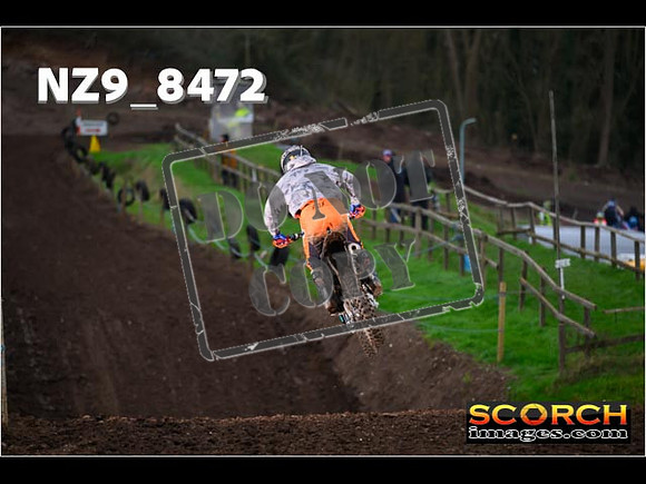 Experts-053