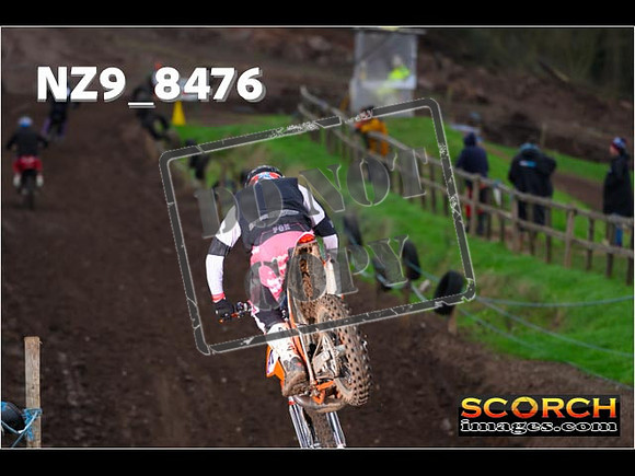 Experts-057
