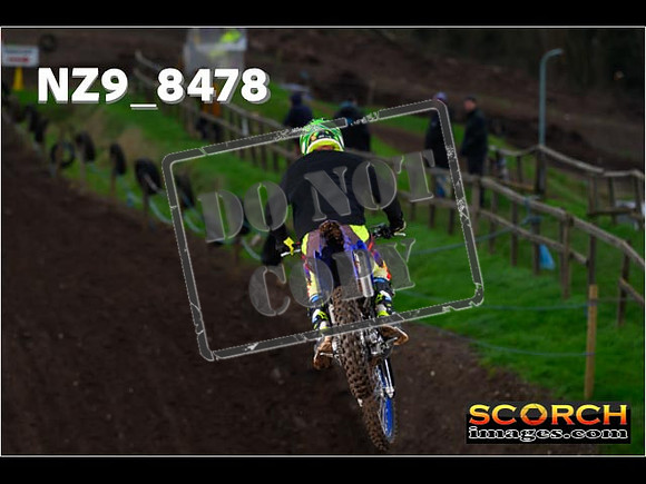 Experts-059