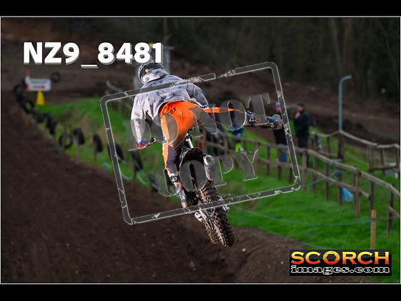 Experts-062