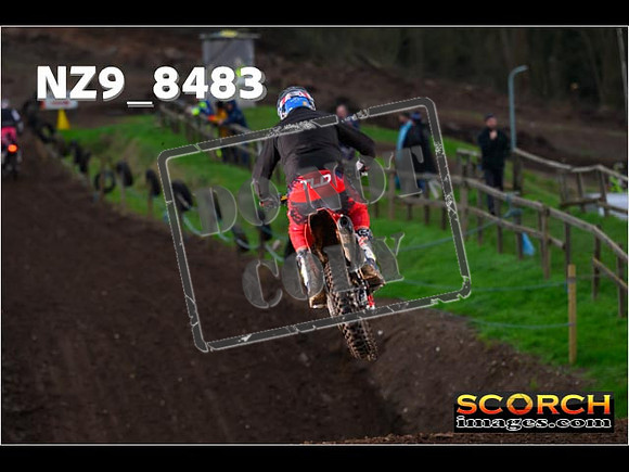 Experts-064