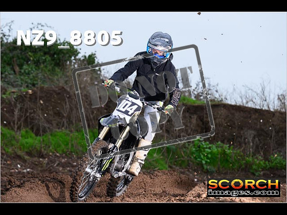 Experts-071