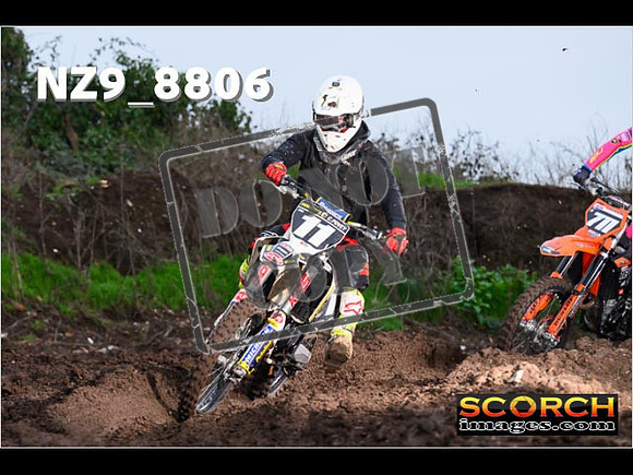 Experts-072