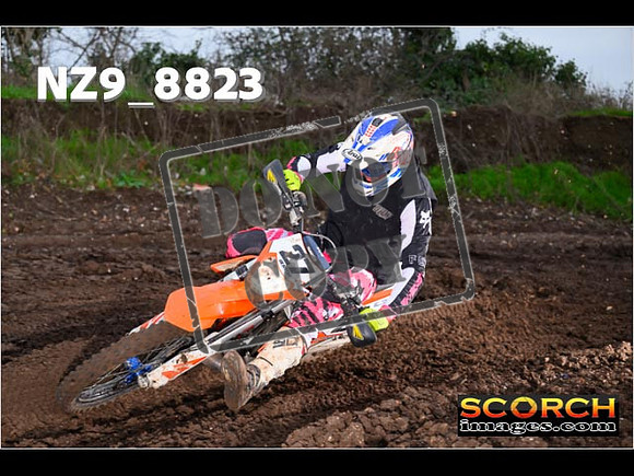 Experts-089