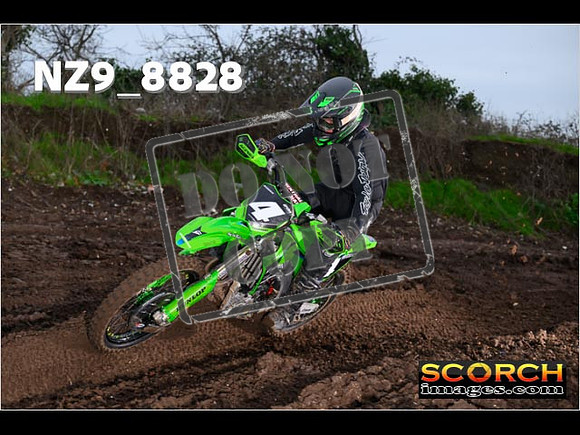 Experts-094
