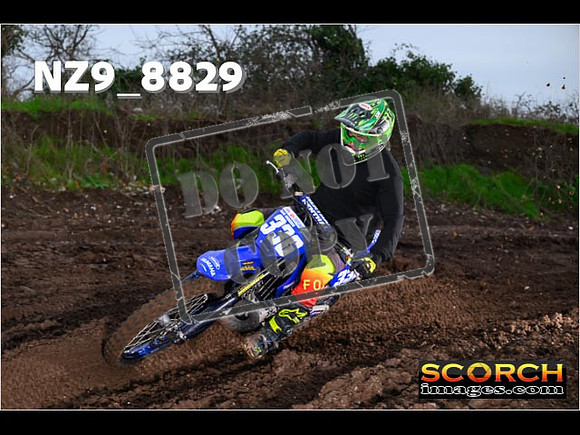 Experts-095