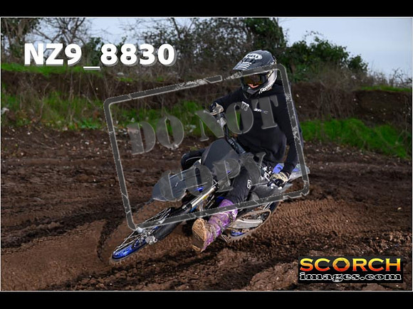 Experts-096