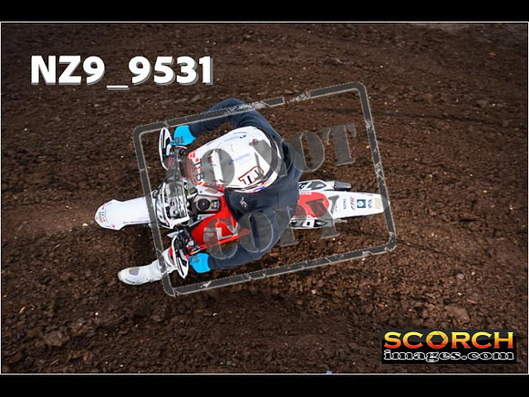 Experts-011